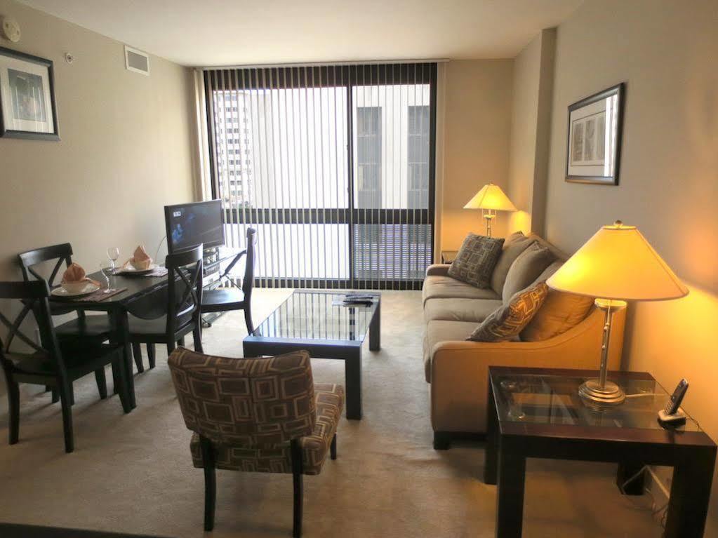 Aparthotel Churchill At Newseum Residences 3*