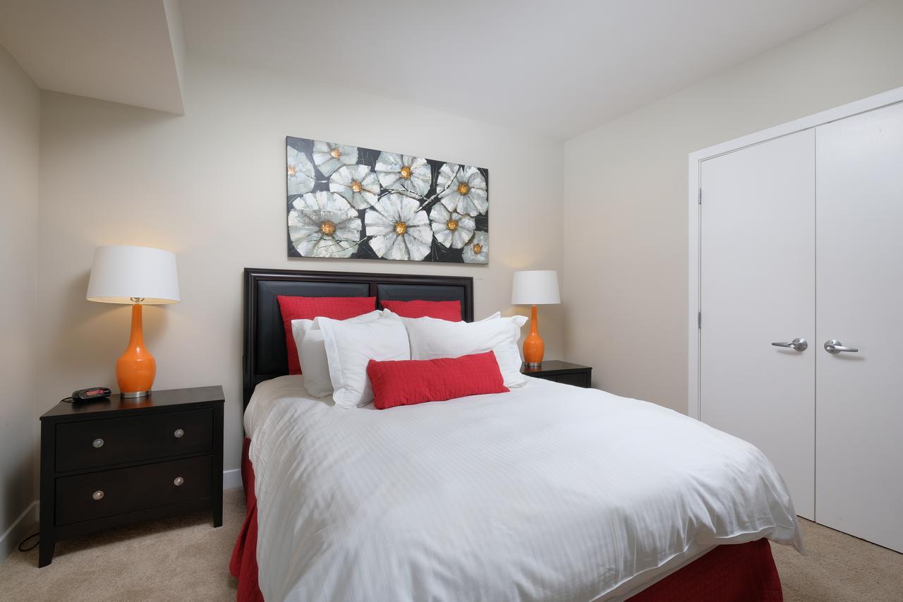 Aparthotel Churchill At Newseum Residences 3*